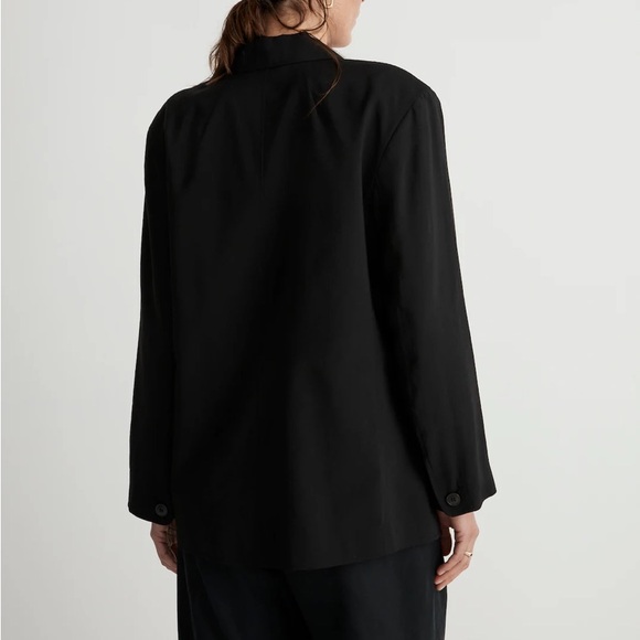 Madewell The Relaxed Blazer in Softdrape - Picture 3 of 11